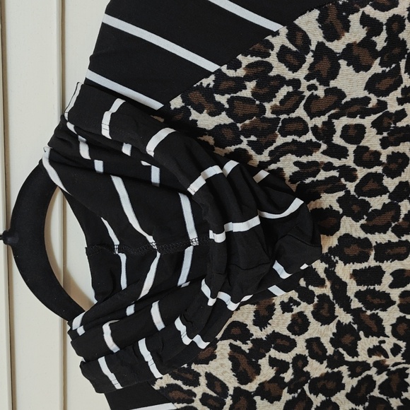 Sunshine & Rodeos Leopard Print Top - Picture 4 of 6